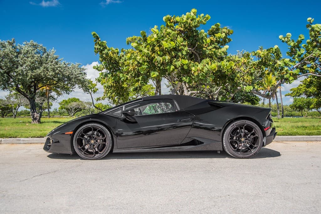 Huracan Spyder9 **